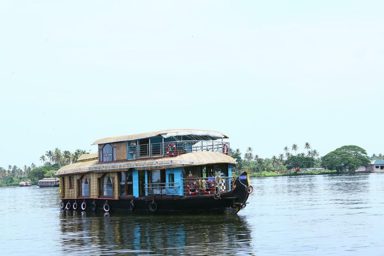 Sreekrishna Houseboat C/O Sreekrishna Ayurveda Panchakarma Centre Otel Alappuzha Dış mekan fotoğraf